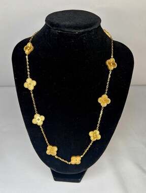 Elegant 18K Gold Plated 10 Motif Clover Necklace